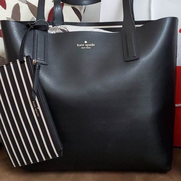 *Price Drop**BNWT Kate Spade Reversible Tote - Picture 3 of 6
